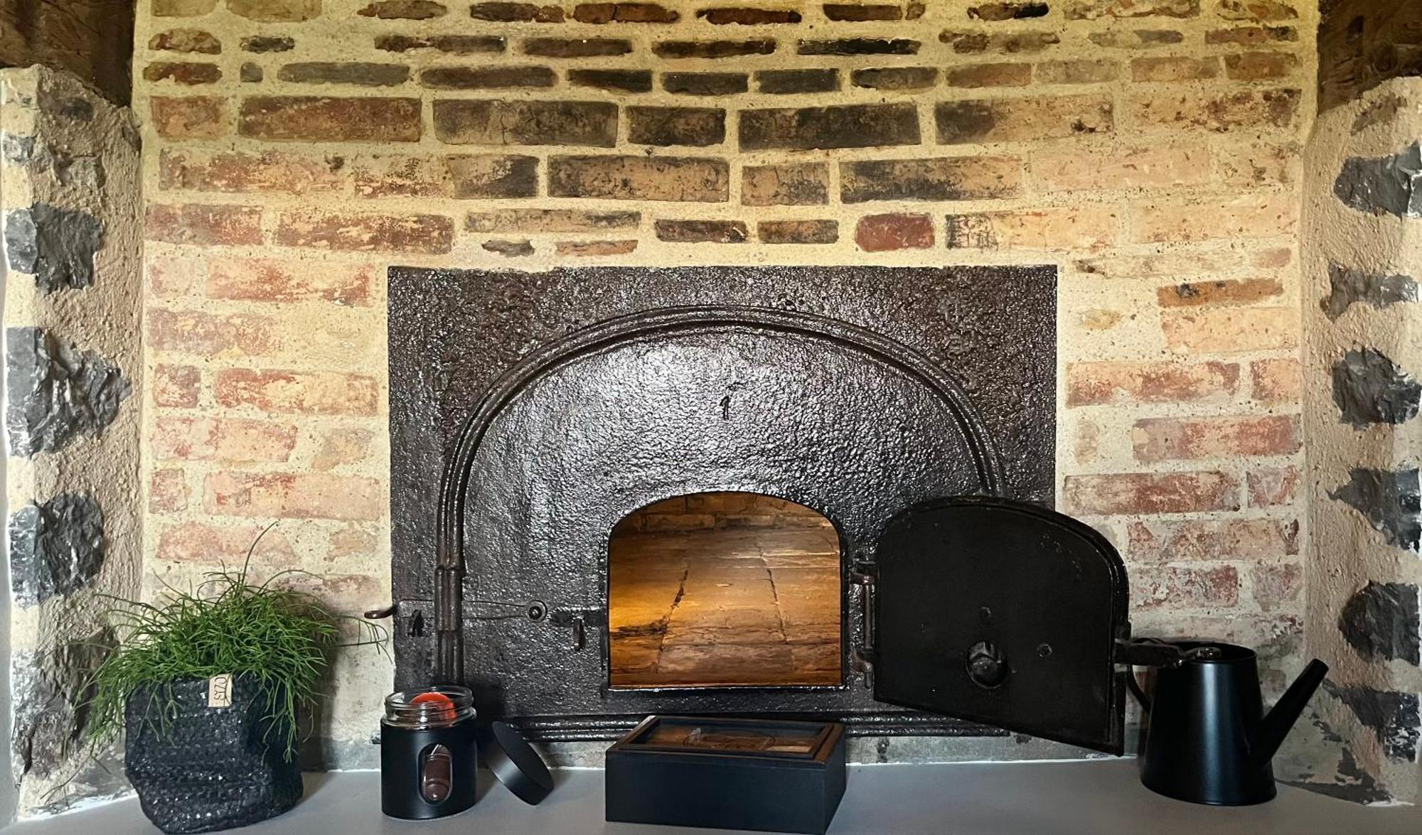 La Douce Halte - Gites Avec Spa Ou Sauna Saint-Ouen-Des-Toits Buitenkant foto